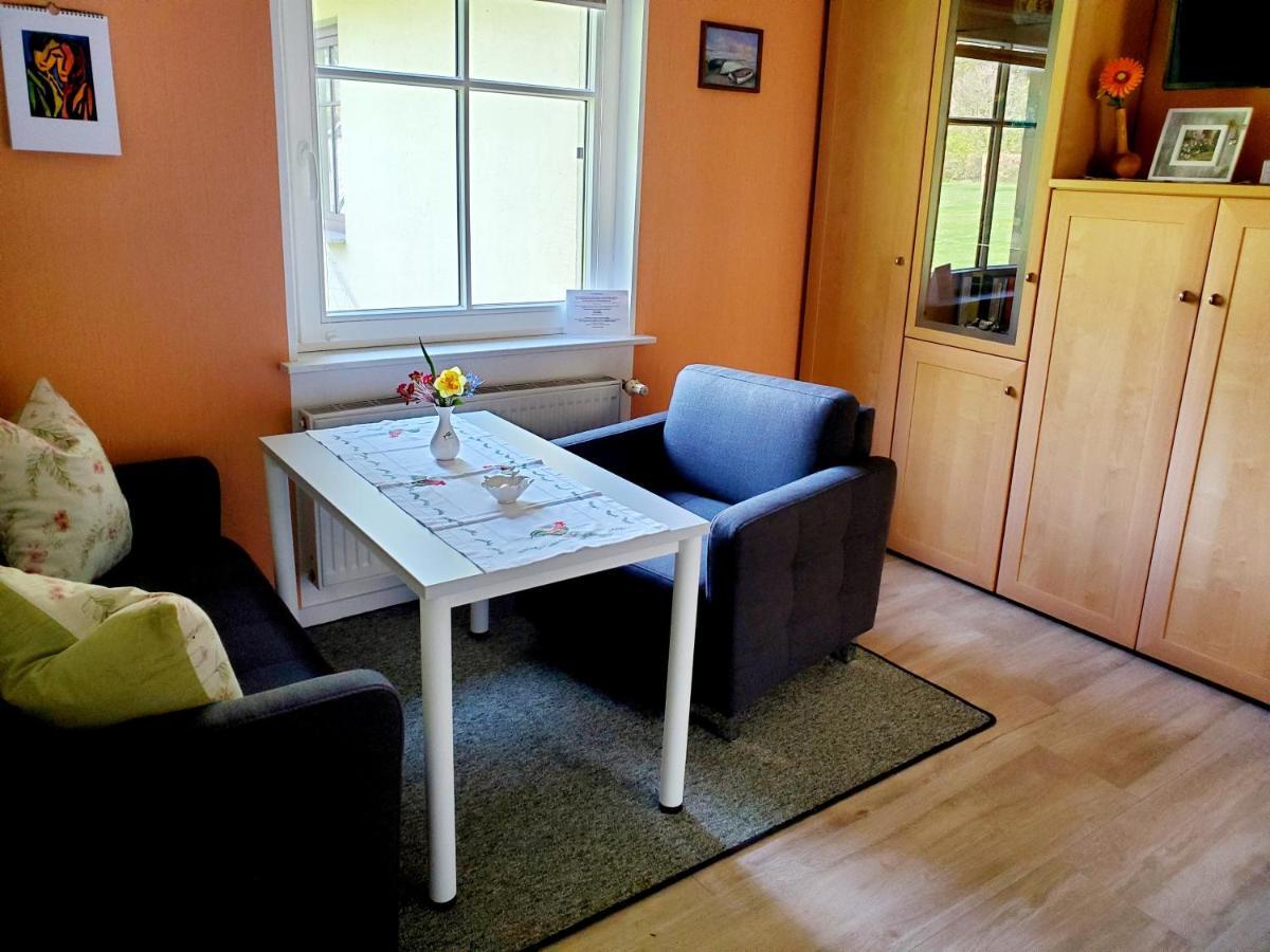 Ferienwohnung 2 Bei Familie Saupe Schaprode Dış mekan fotoğraf