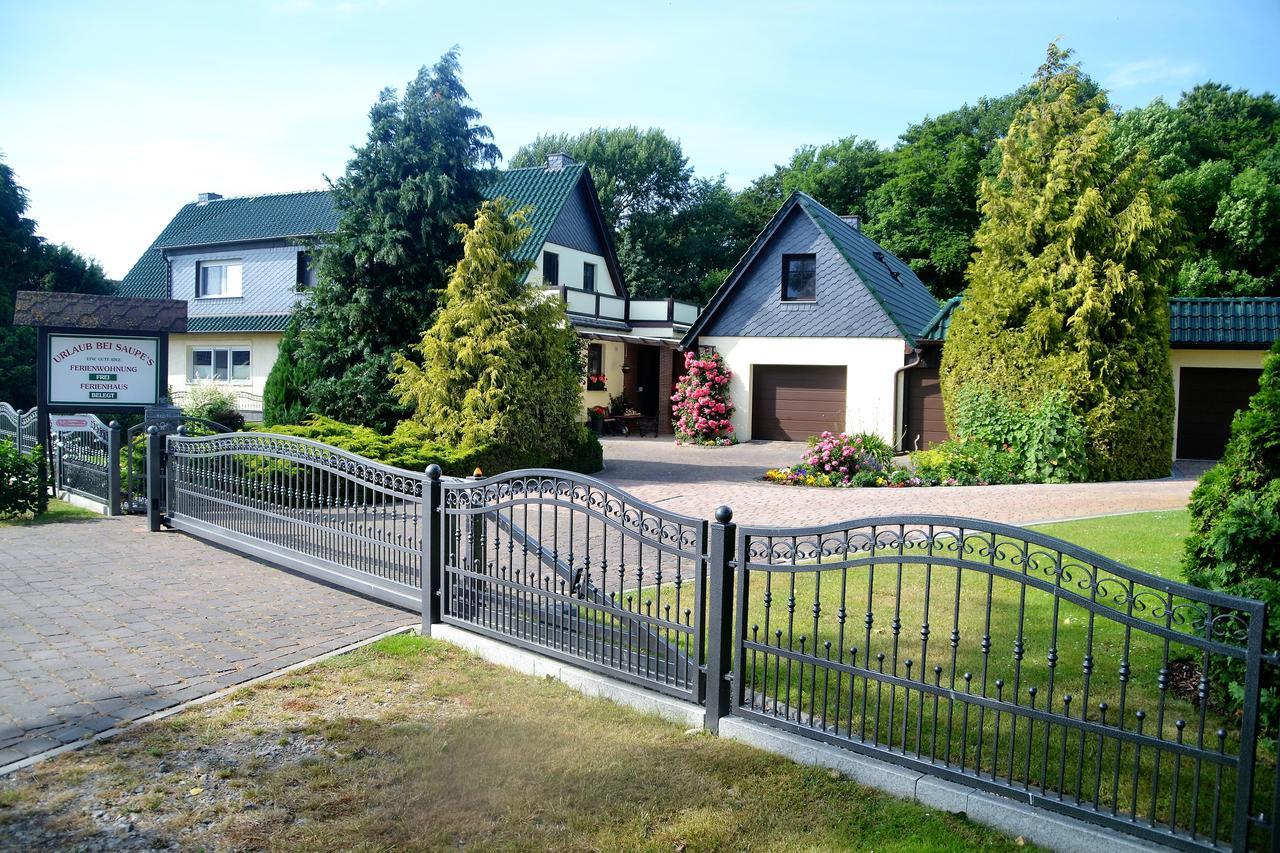 Ferienwohnung 2 Bei Familie Saupe Schaprode Dış mekan fotoğraf